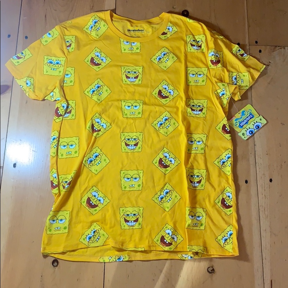 NWT Spongebob Tshirt ⚡️